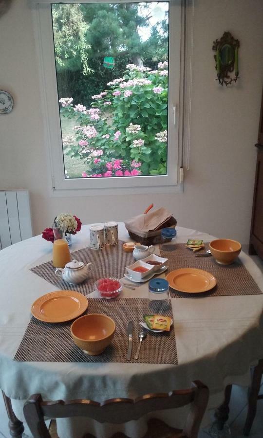 Chez Veronique Apartment Anguerny Luaran gambar